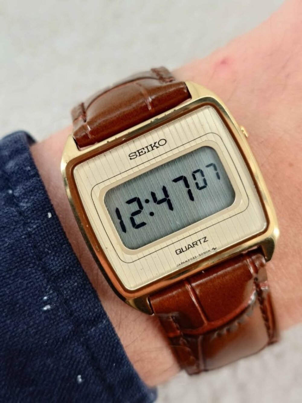 Seiko Digital F033-5000 Vintage 1978 LCD Quartz Watch JDM 31mm